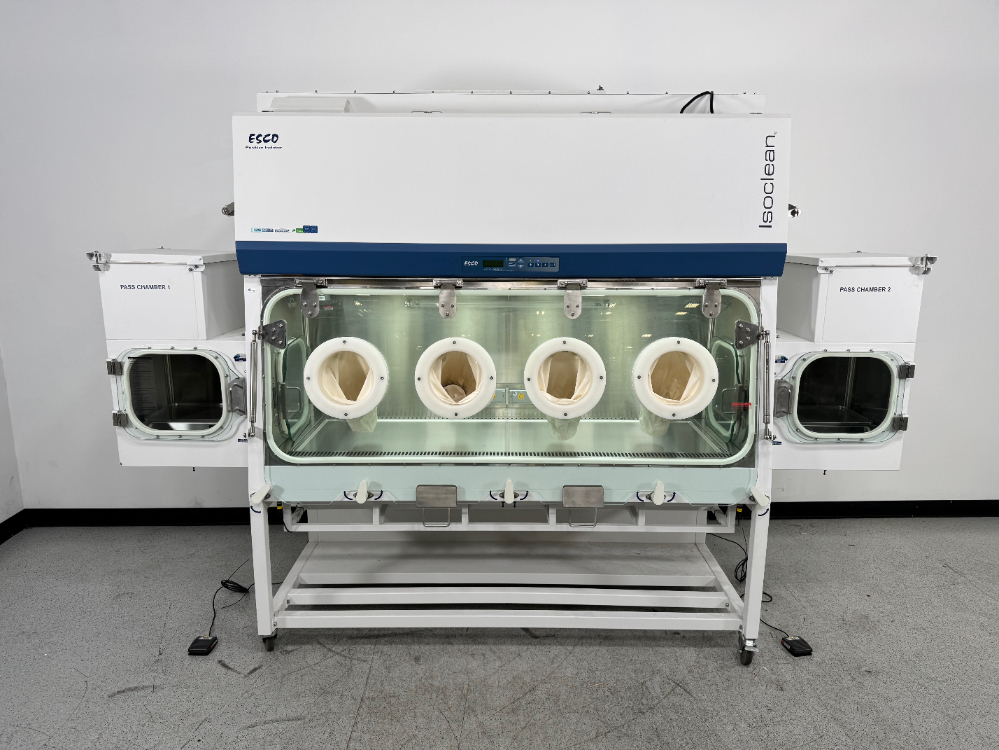 Image of Esco Isoclean Positive 4 Glove Isolator